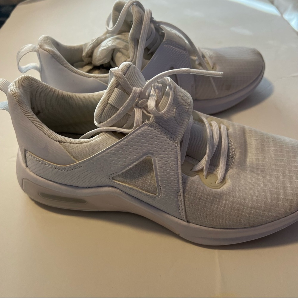 Nike AirMax Bella TR White Womens - Picture 5 of 9